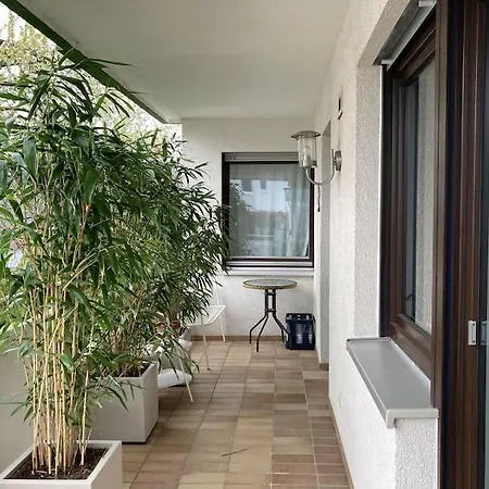 Grosszuegige Mit Flair Und Aussicht Apartment