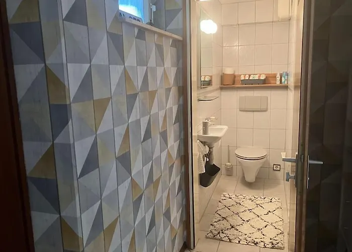 Grosszuegige Mit Flair Und Aussicht アパート