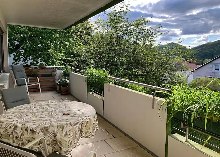 Grosszuegige Mit Flair Und Aussicht アパート